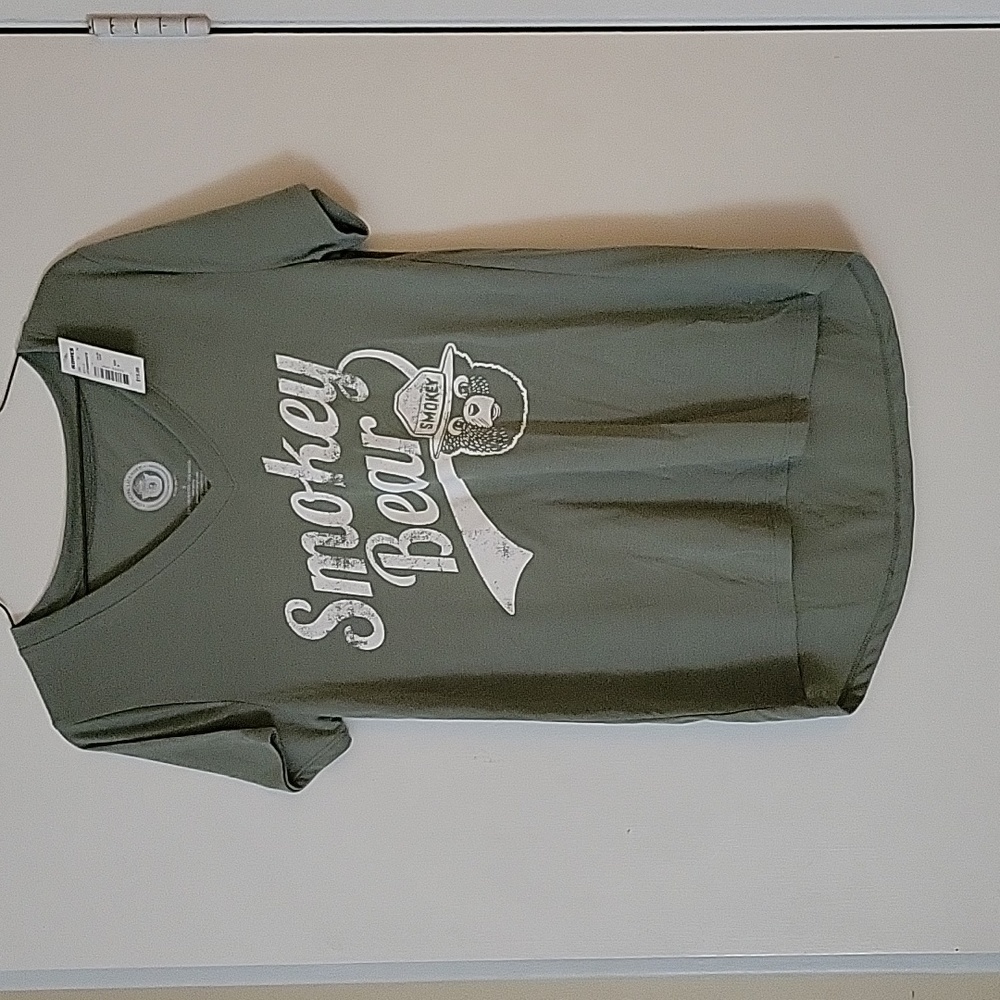 Oversized Junior's Tshirt Size S